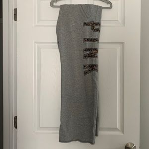 PINK 🎀 Victoria’s Secret Sweats!